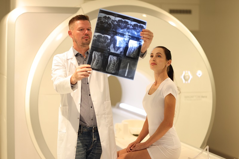 Rezonans magnetyczny – skrót informacji dla pacjenta